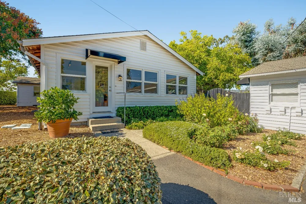 1234 Davis Lane St. Helena, CA 94574