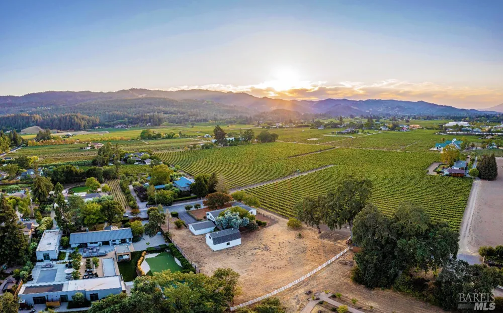 1234 Davis Lane St. Helena, CA 94574