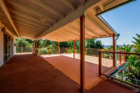 1135 Palomino Road
