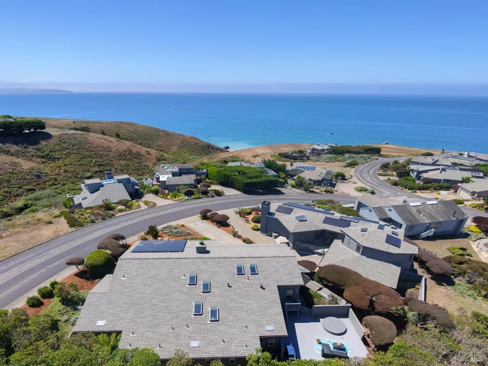 590 Swan Drive Bodega Bay, CA 94923