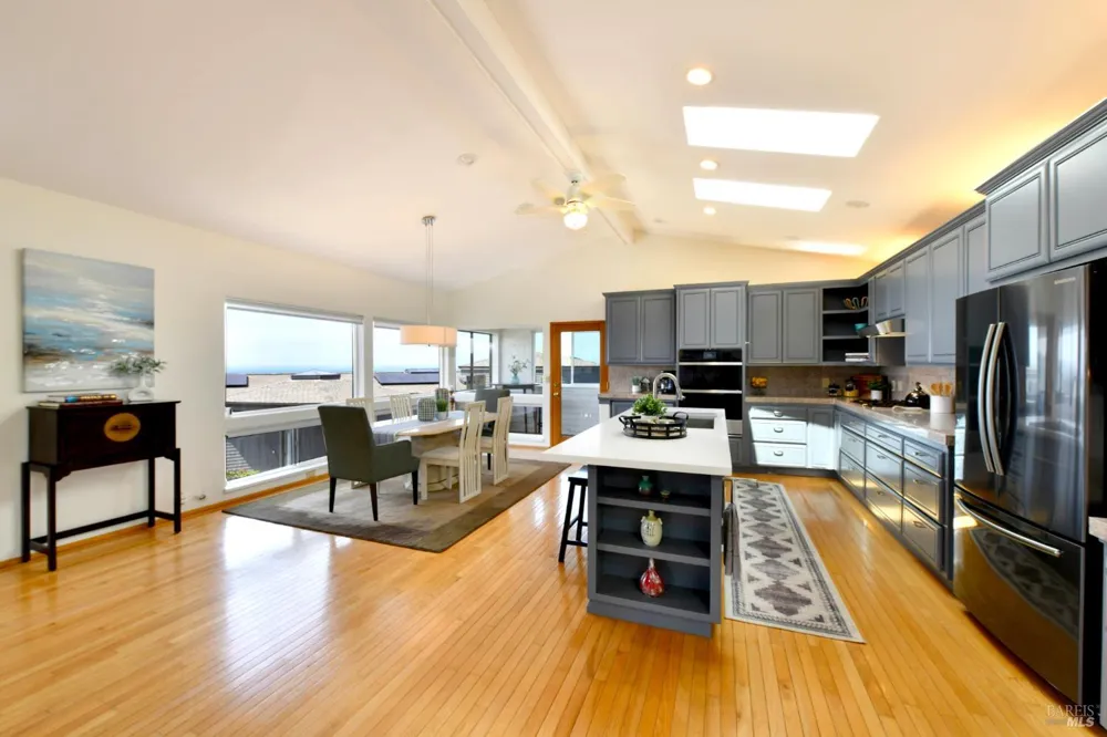 590 Swan Drive Bodega Bay, CA 94923
