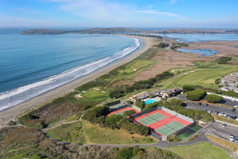 590 Swan Drive Bodega Bay, CA 94923