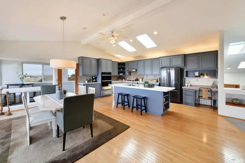 590 Swan Drive Bodega Bay, CA 94923