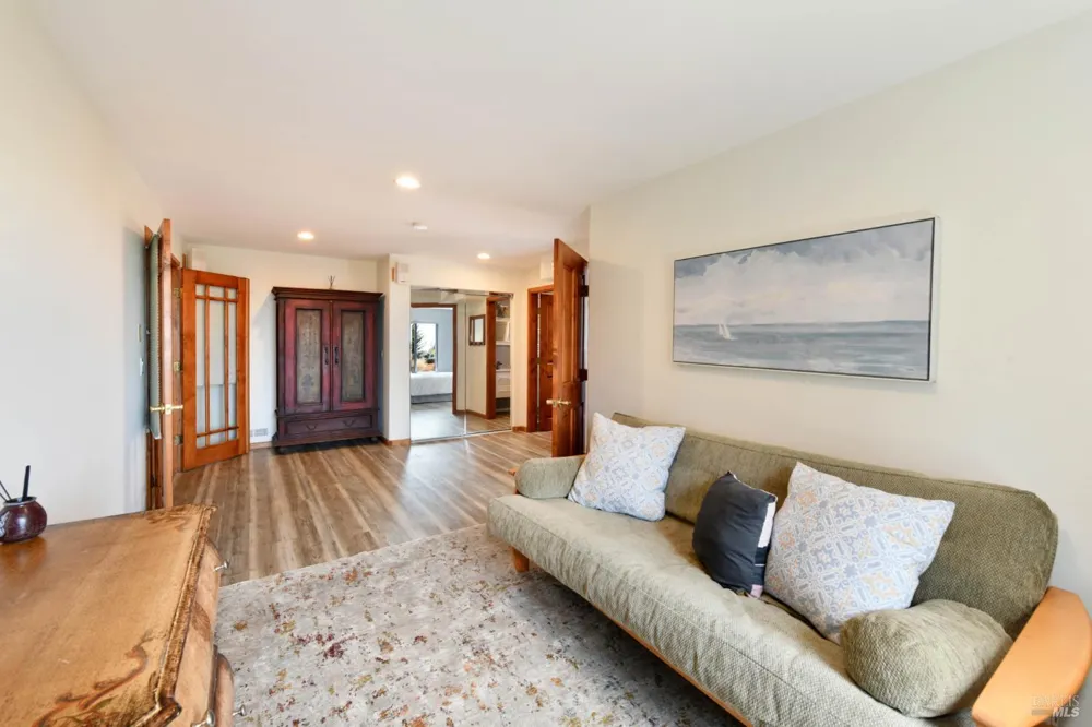 590 Swan Drive Bodega Bay, CA 94923
