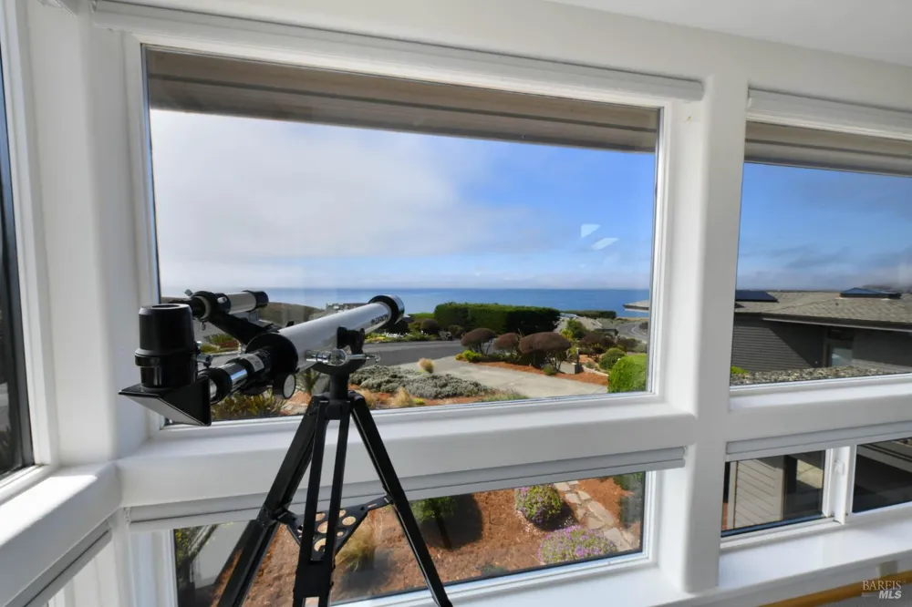 590 Swan Drive Bodega Bay, CA 94923