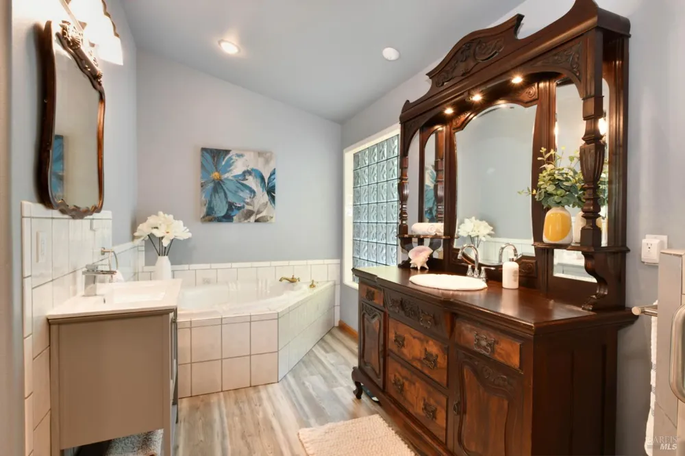 590 Swan Drive Bodega Bay, CA 94923
