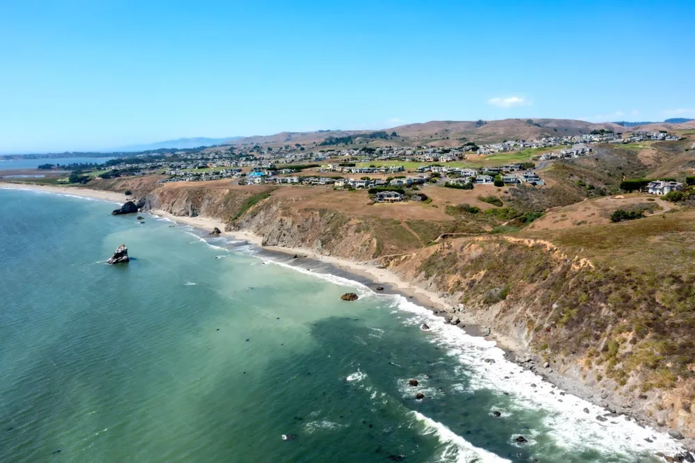 590 Swan Drive Bodega Bay, CA 94923
