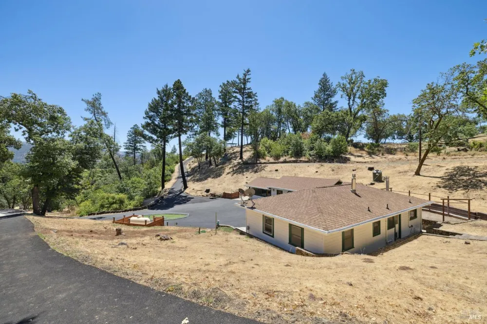 1200 Bennett Lane Calistoga, CA 94515