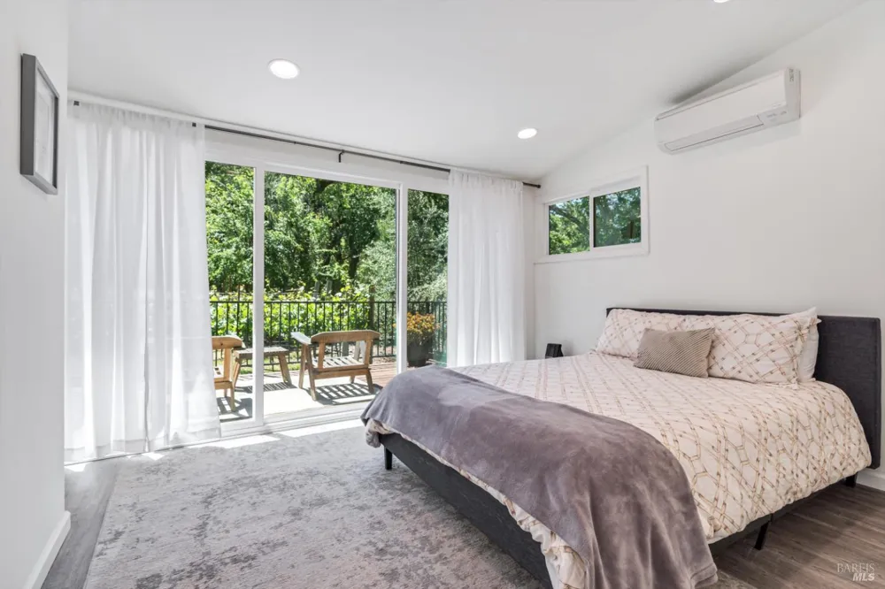 10 Waldruhe Heights Glen Ellen, CA 95442