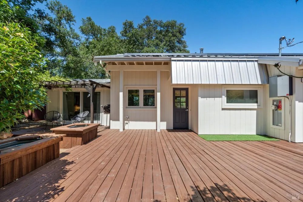 10 Waldruhe Heights Glen Ellen, CA 95442
