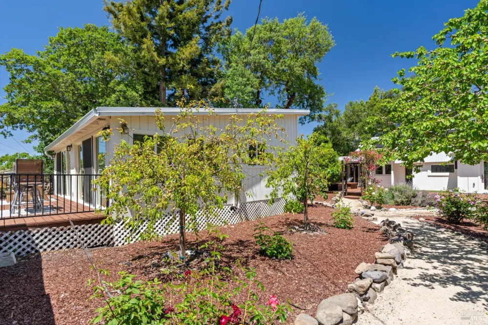 10 Waldruhe Heights Glen Ellen, CA 95442