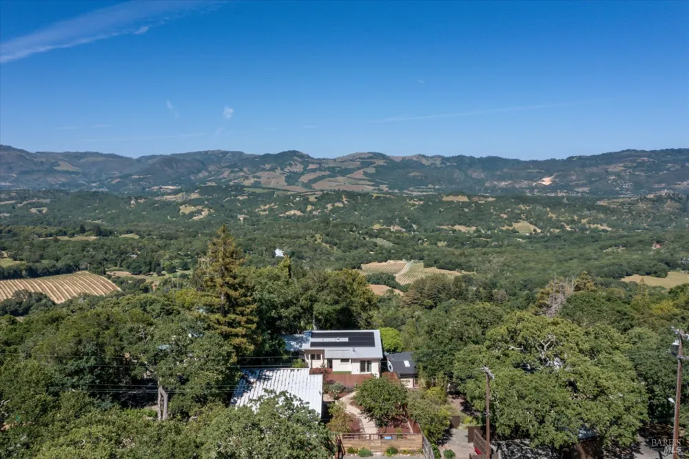 10 Waldruhe Heights Glen Ellen, CA 95442
