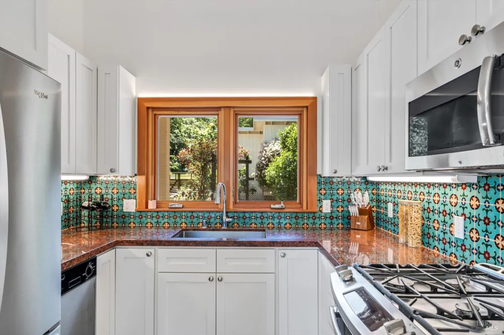 10 Waldruhe Heights Glen Ellen, CA 95442