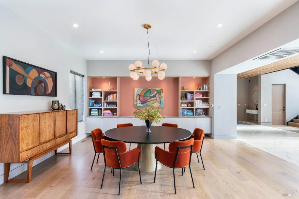 991 Grove Street Healdsburg, CA 95448