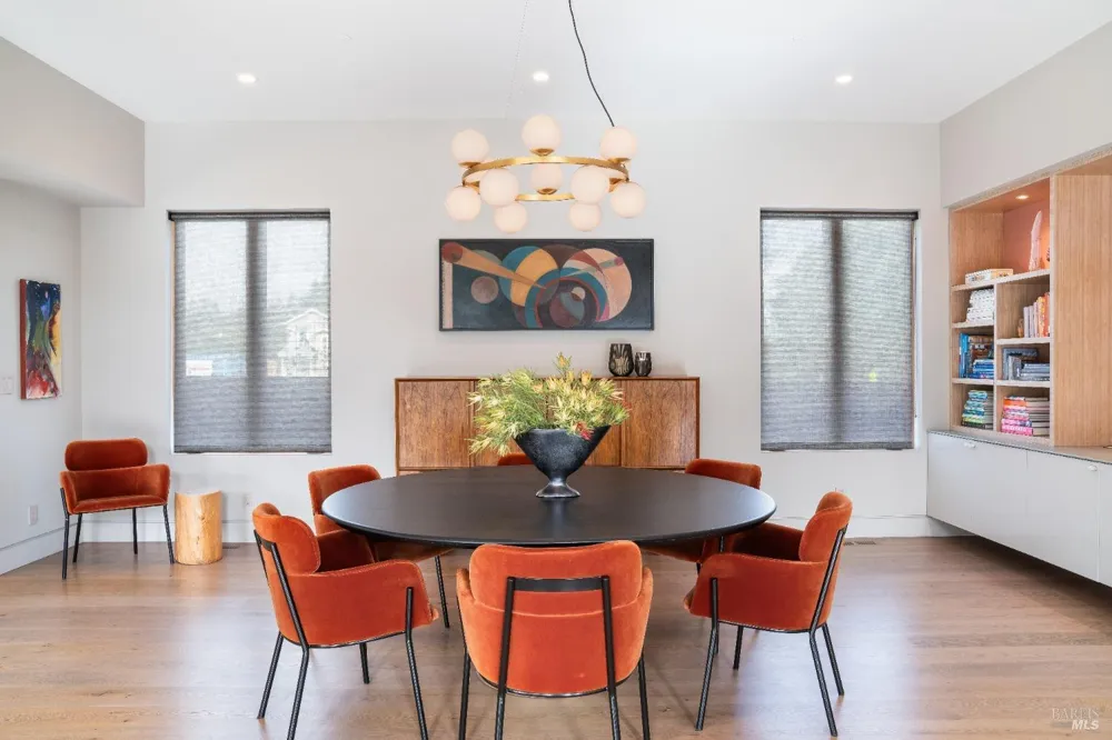 991 Grove Street Healdsburg, CA 95448