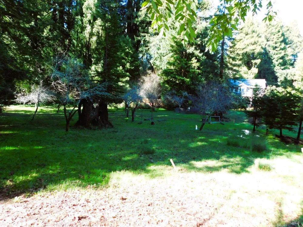 15900 Drake Road Guerneville, CA 95446