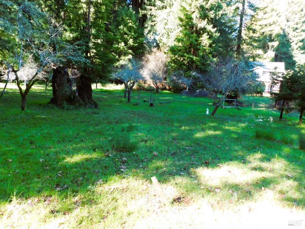15900 Drake Road Guerneville, CA 95446