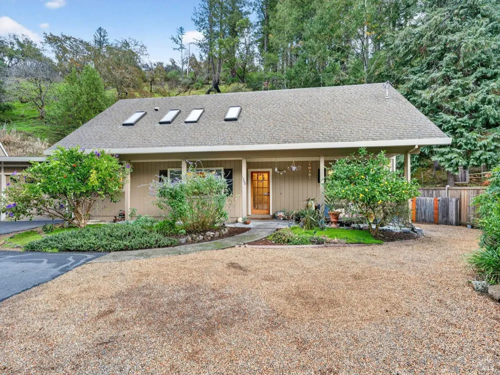 1290 Adobe Canyon Road Kenwood, CA 95452