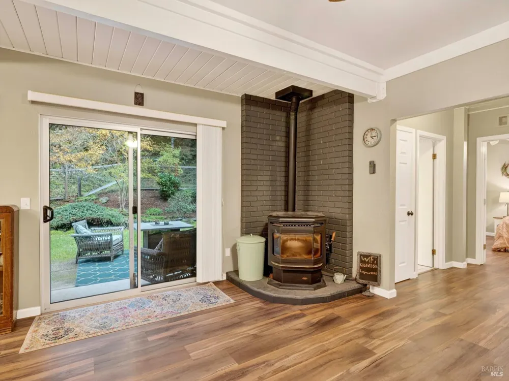 1290 Adobe Canyon Road Kenwood, CA 95452