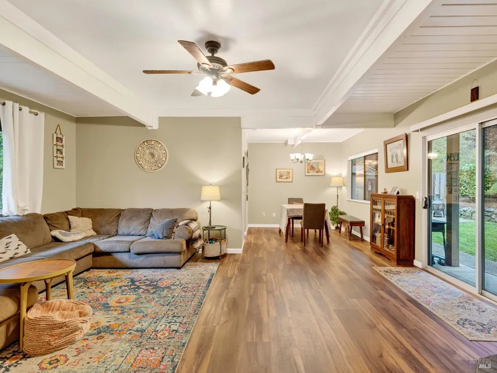 1290 Adobe Canyon Road Kenwood, CA 95452