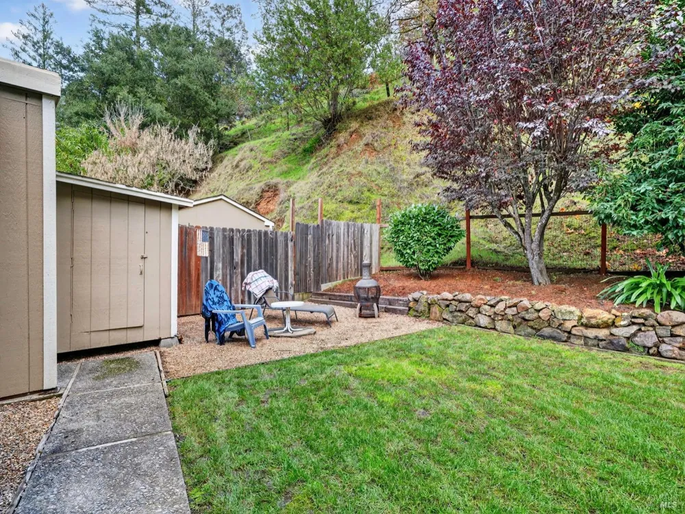 1290 Adobe Canyon Road Kenwood, CA 95452