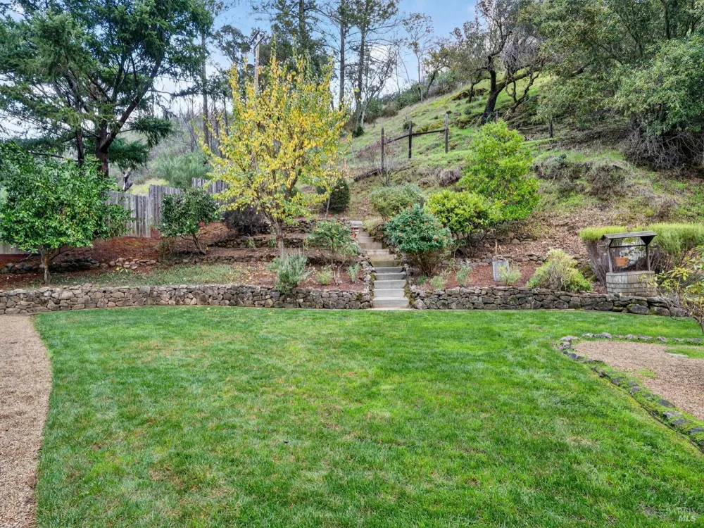 1290 Adobe Canyon Road Kenwood, CA 95452