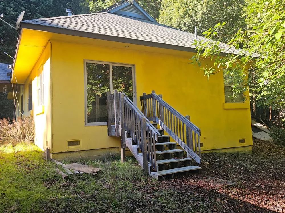 27651 Skyview Road Willits, CA 95490