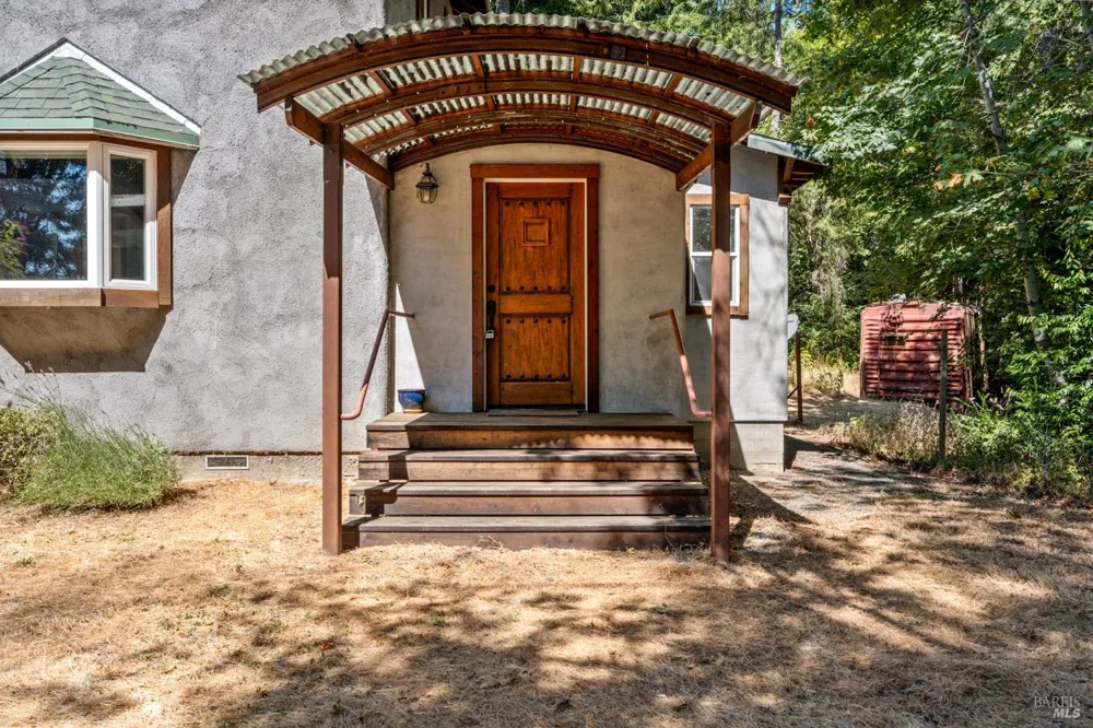 4340 Blackhawk Drive Willits, CA 95490