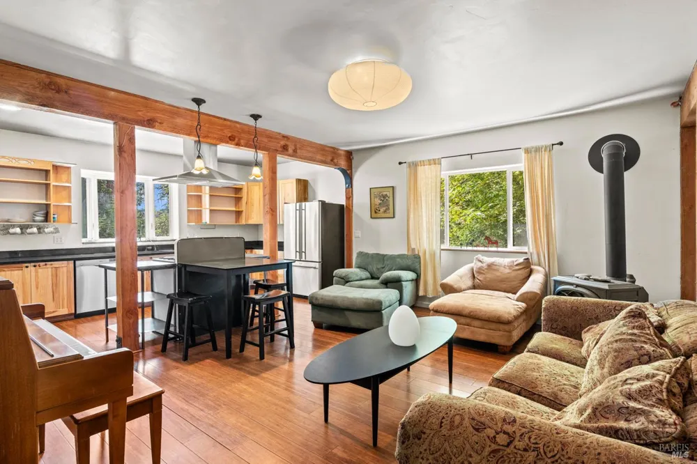 4340 Blackhawk Drive Willits, CA 95490