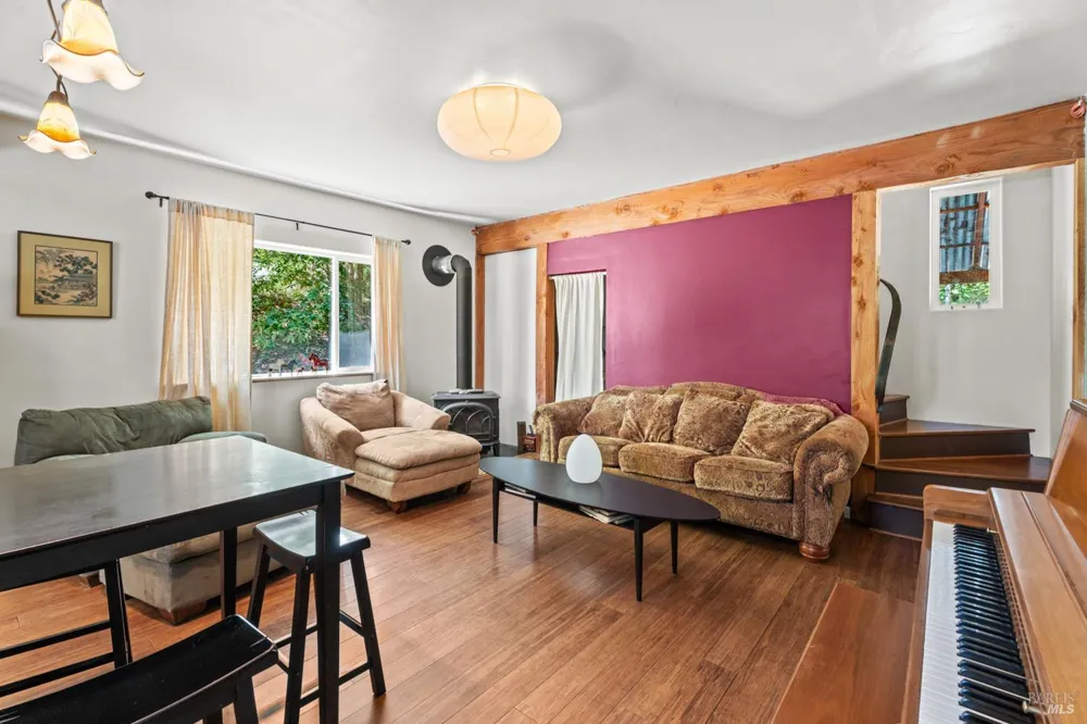4340 Blackhawk Drive Willits, CA 95490