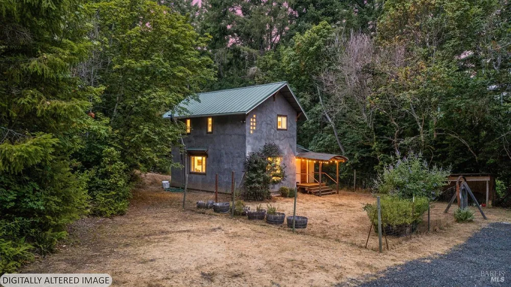 4340 Blackhawk Drive Willits, CA 95490