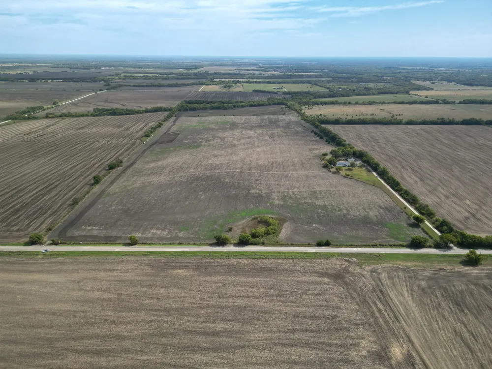 13249 Fm 697 Whitewright, TX 75491