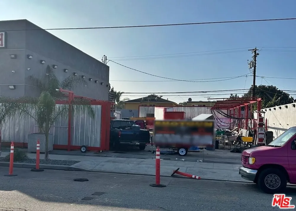 5939 CHERRY AVENUE Long Beach, CA 90815