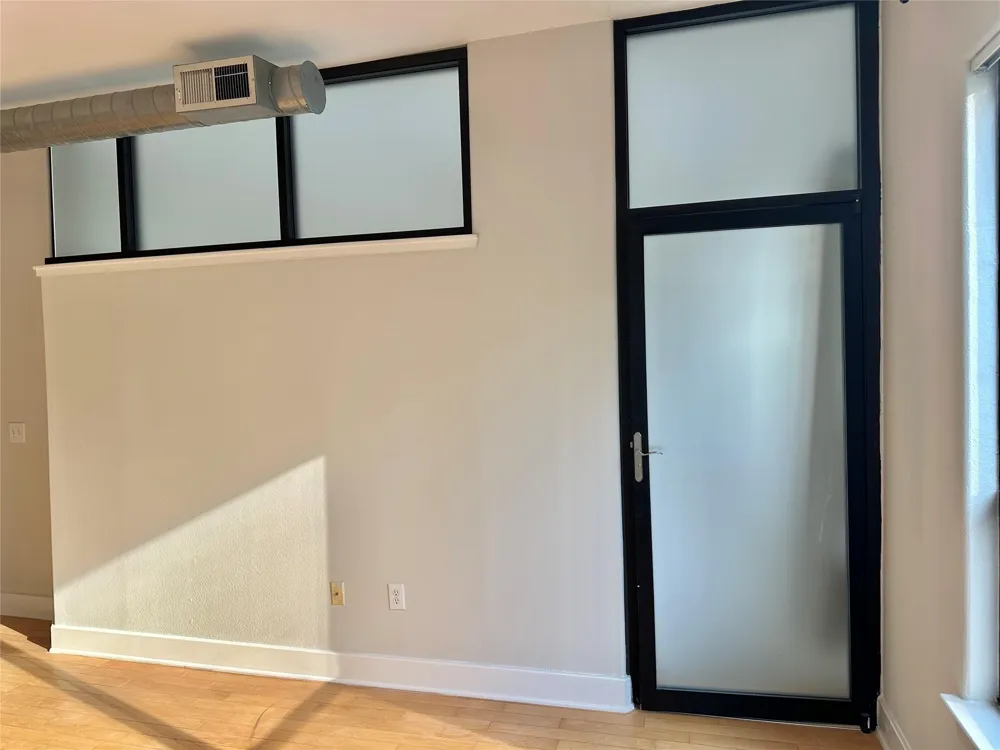 1901 Post Oak Boulevard #3215 Houston, TX 77056