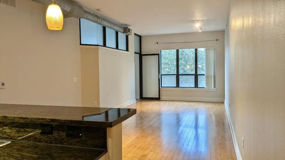 1901 Post Oak Boulevard #3215 Houston, TX 77056
