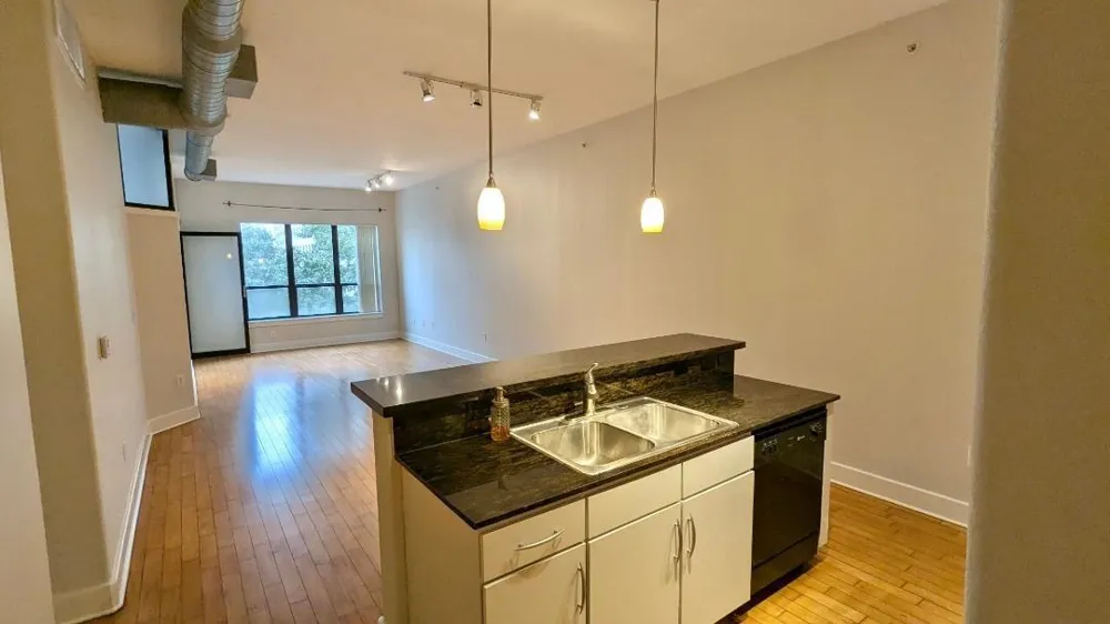 1901 Post Oak Boulevard #3215 Houston, TX 77056