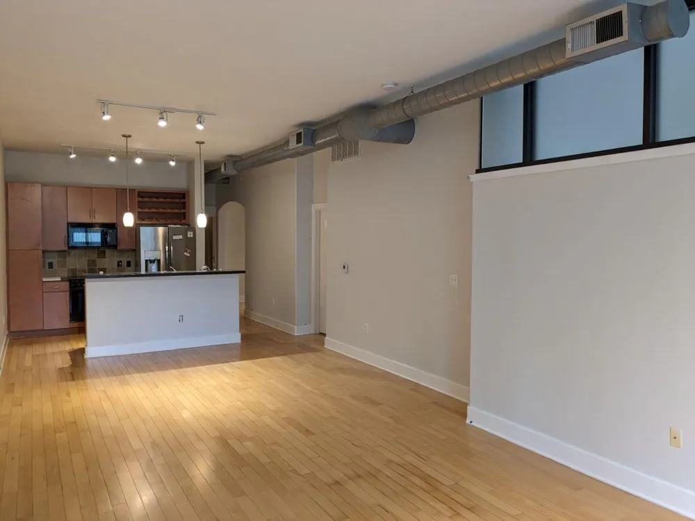 1901 Post Oak Boulevard #3215 Houston, TX 77056