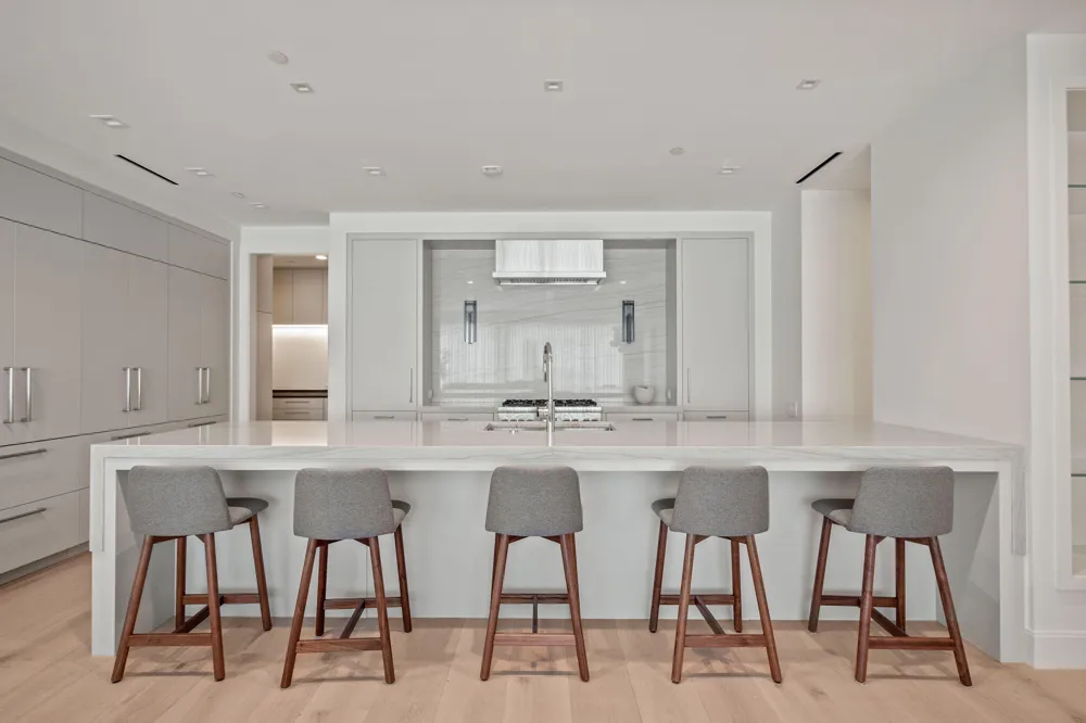 369 Old Woodward Avenue #307 Birmingham, MI 48009