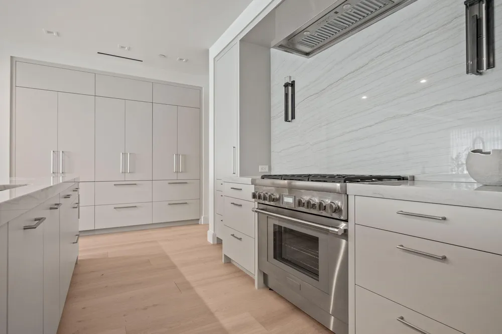 369 Old Woodward Avenue #307 Birmingham, MI 48009