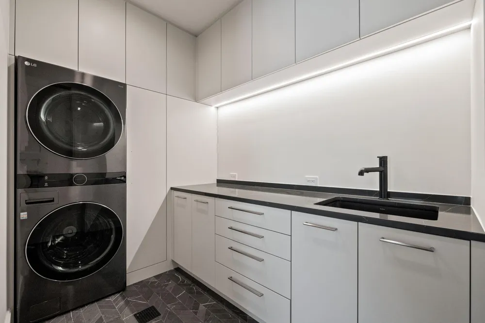 369 Old Woodward Avenue #307 Birmingham, MI 48009