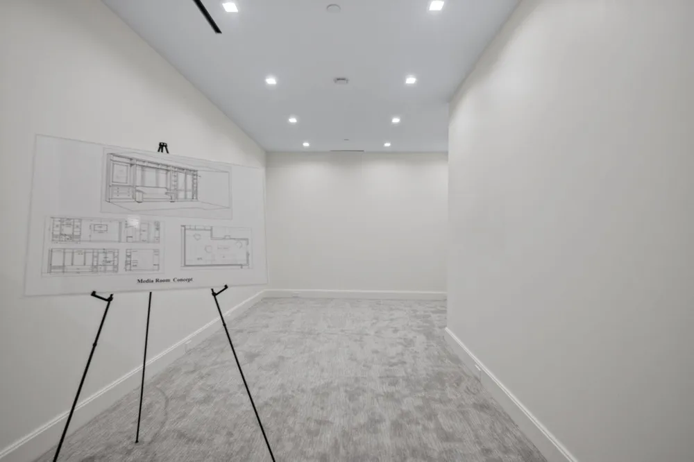369 Old Woodward Avenue #307 Birmingham, MI 48009