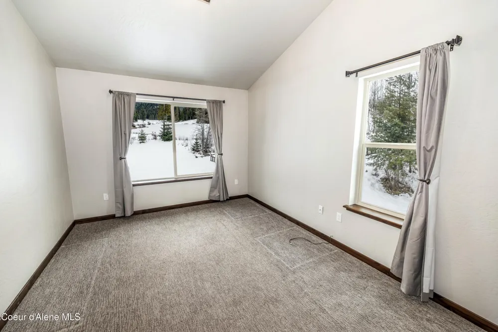 586 Fairway Drive Priest Lake, ID 83856