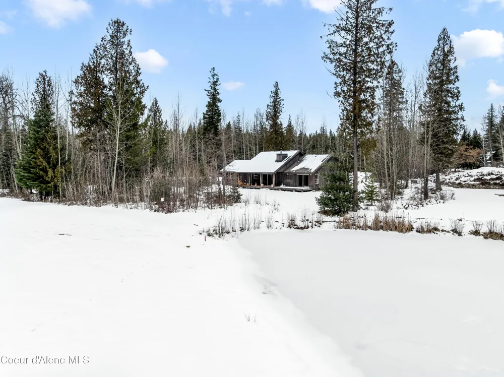 586 Fairway Drive Priest Lake, ID 83856