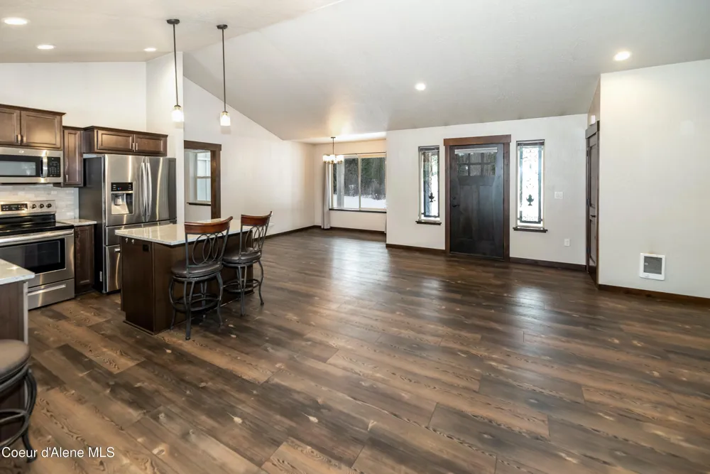 586 Fairway Drive Priest Lake, ID 83856