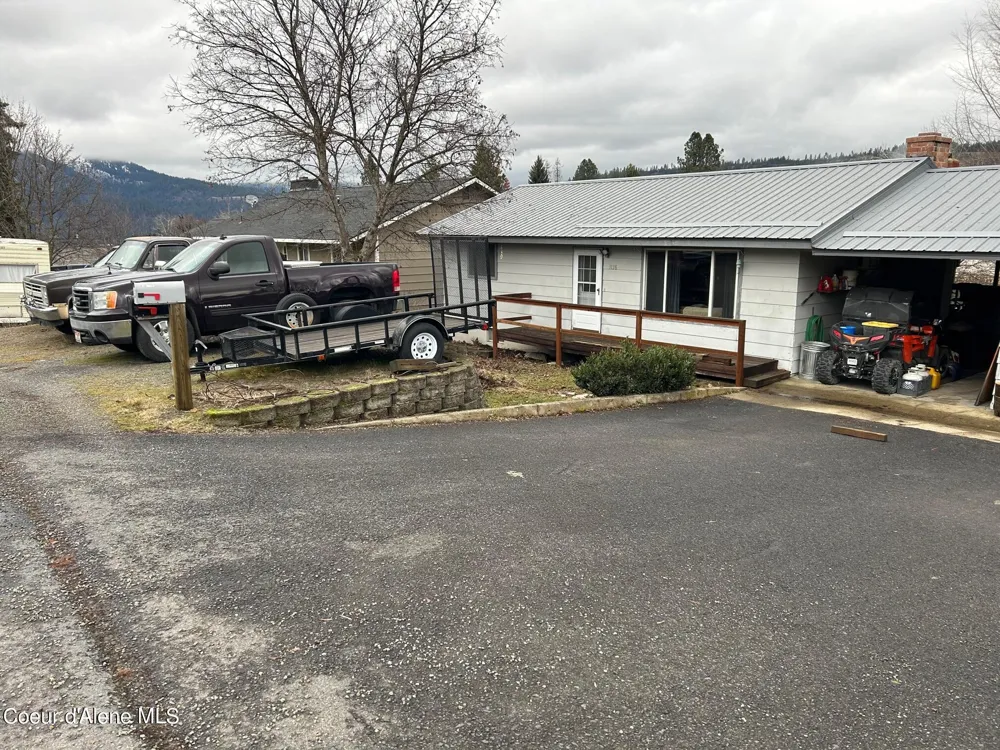 1138 S 3rd Street St. Maries, ID 83861