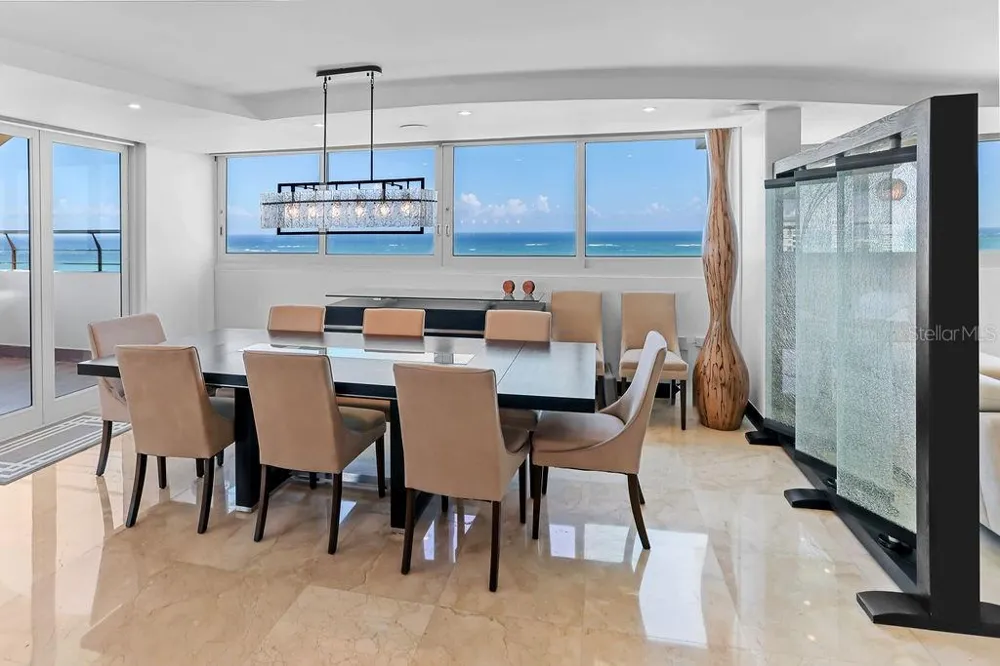 4327 ISLA VERDE AVENUE #PH 1506 Carolina, PR 00979