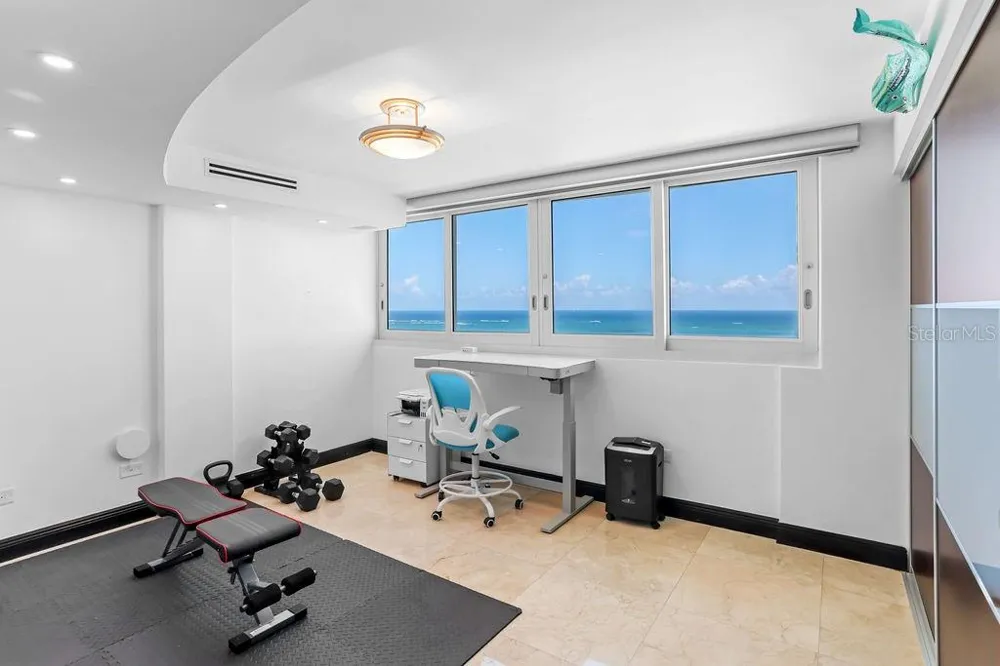 4327 ISLA VERDE AVENUE #PH 1506 Carolina, PR 00979