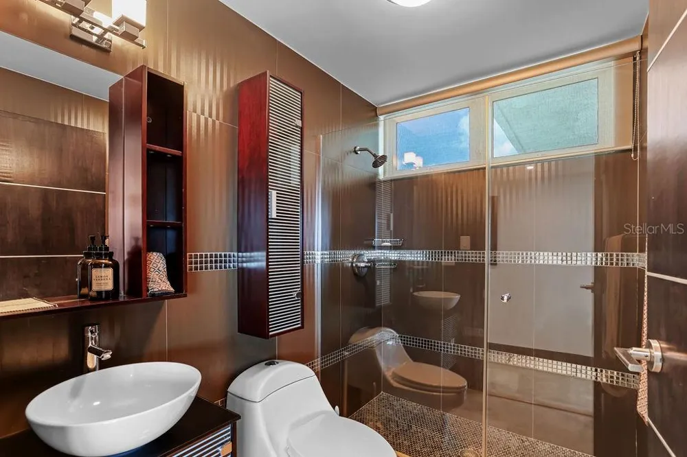 4327 ISLA VERDE AVENUE #PH 1506 Carolina, PR 00979