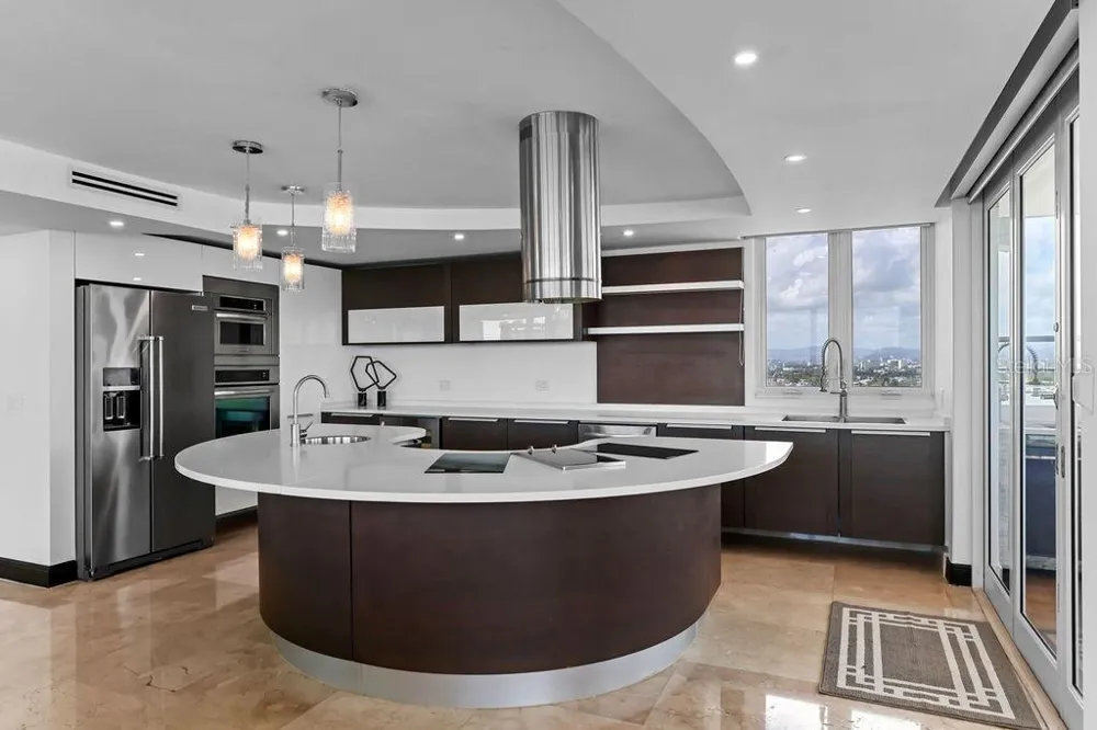4327 ISLA VERDE AVENUE #PH 1506 Carolina, PR 00979