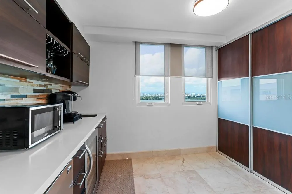 4327 ISLA VERDE AVENUE #PH 1506 Carolina, PR 00979
